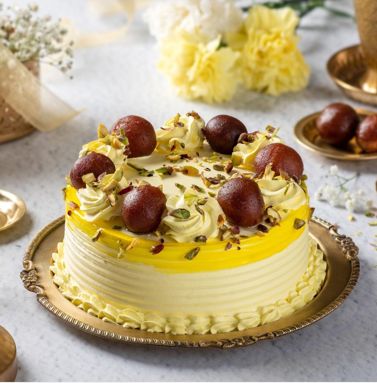 Gulbjom Cake